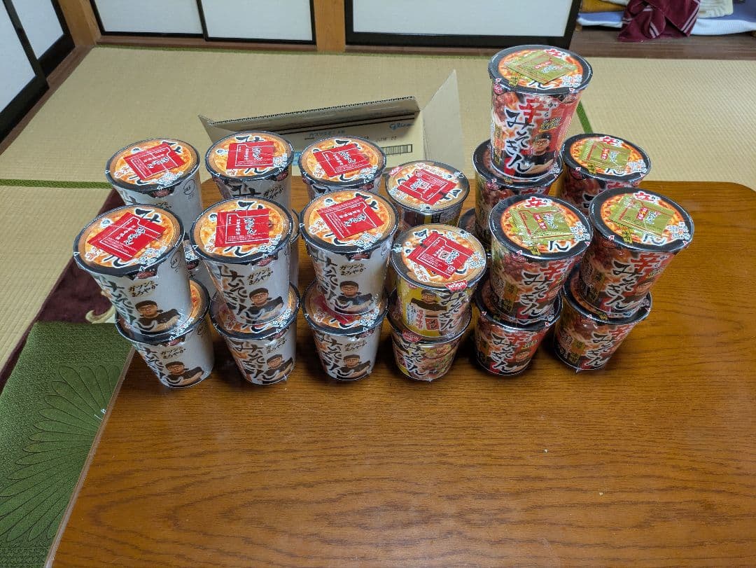 みそきん×12　辛みそきん×9　 みそメシ×4　まとめ売り25個　カップ麺