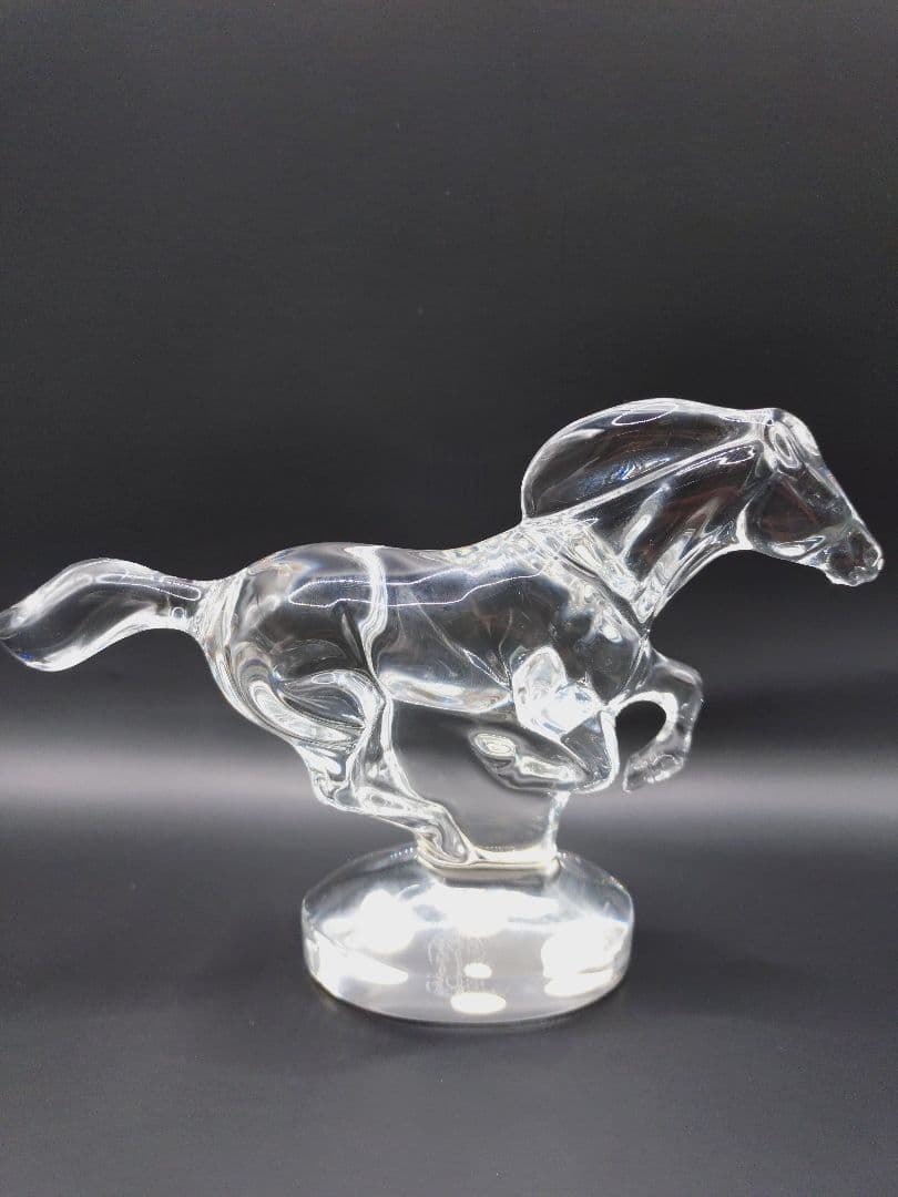 4-512 バカラ　ホース　馬　走る馬　ガラス　置物