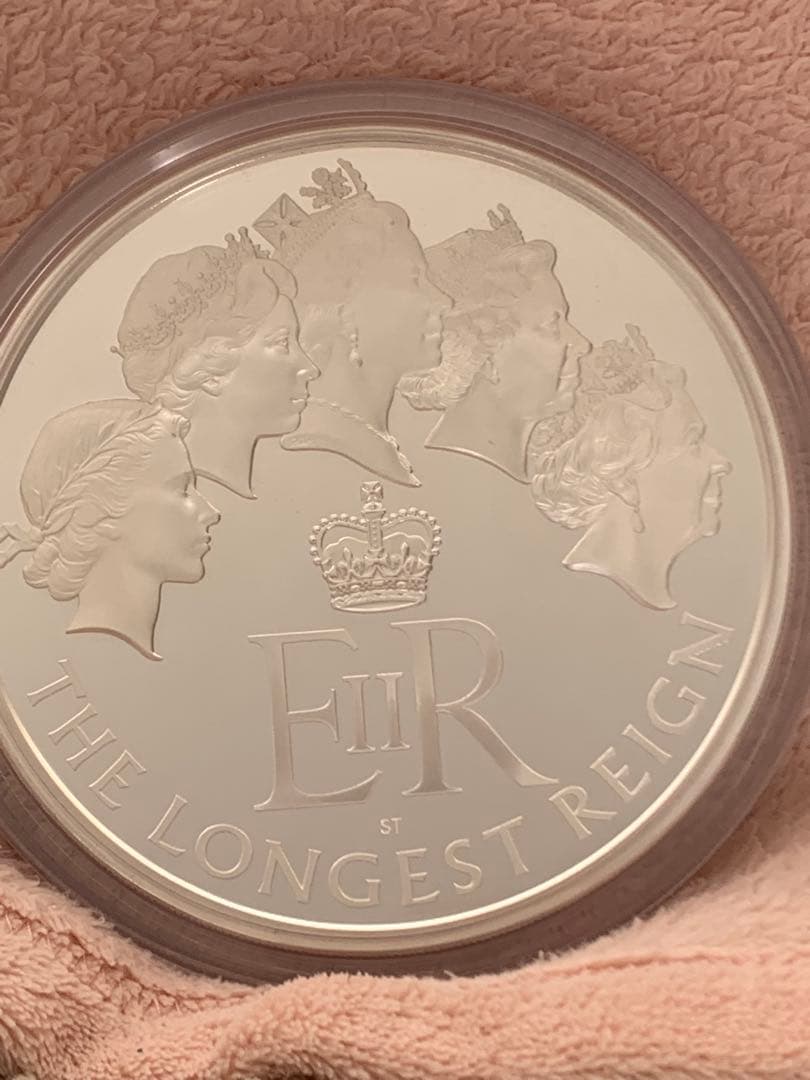 特大1Kg エリザベス2世最長在位記念銀貨 銀連日高値更新❗️2月1日迄出品