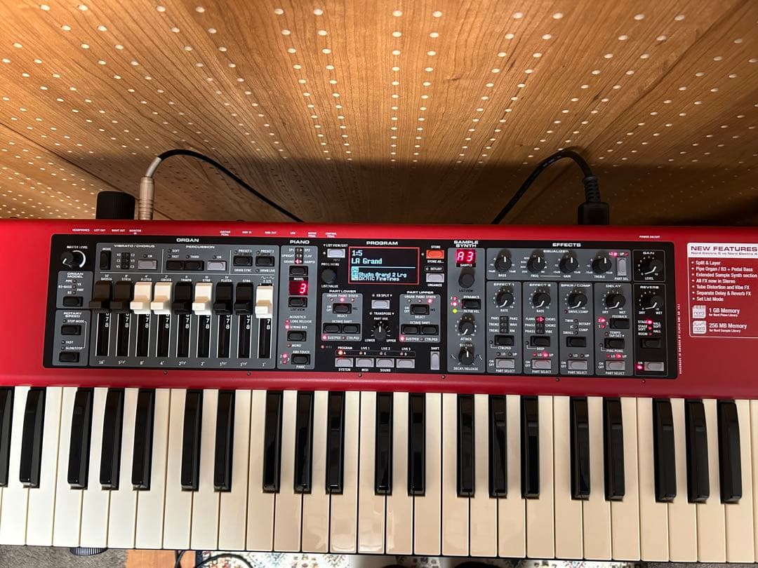 Nord Electro 5D 61鍵 レッド キャリングケース付き