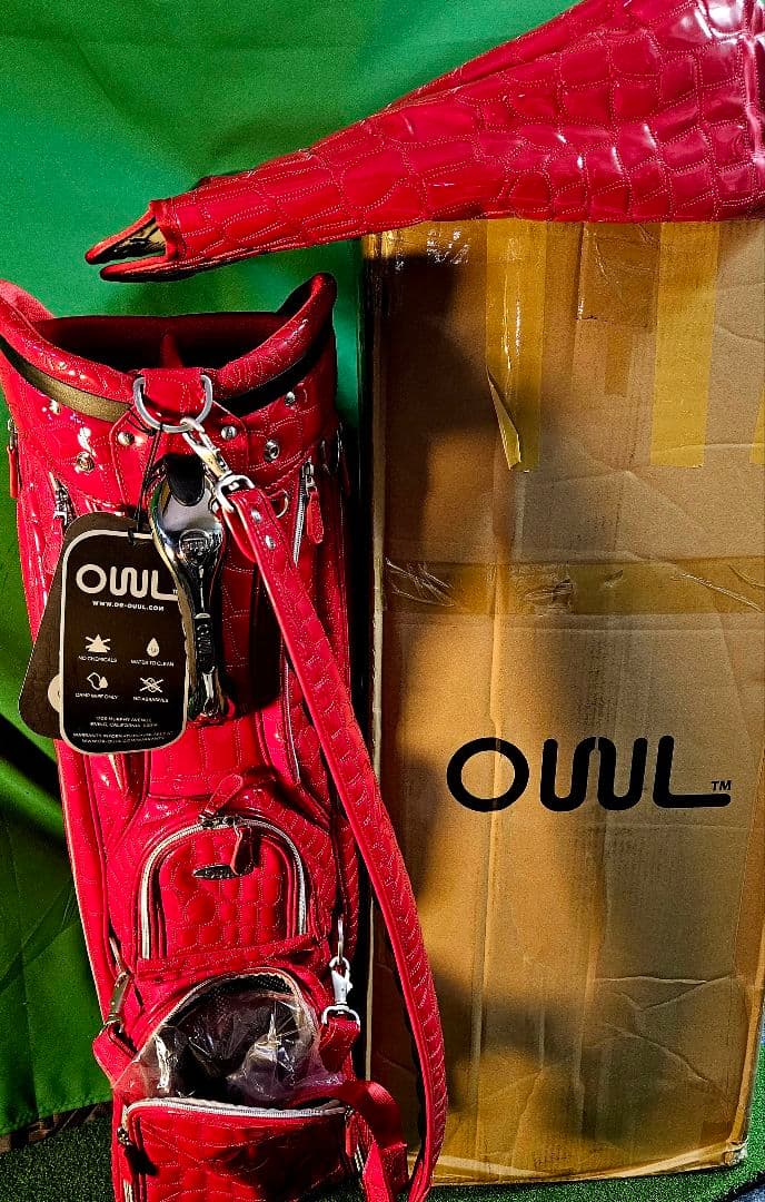 送料無料/展示品未使用　OWL エナメル高級ワニ柄型押しゴルフバッグ レッド