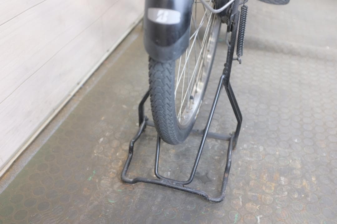 良品★ブリヂスト製　軽快車　26インチ　シングル　オートライト