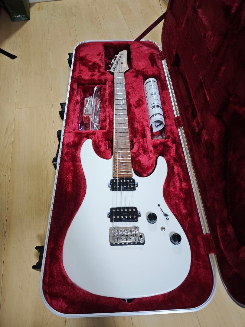 【美品】Ibanez az2402 エレキギター ホワイト （鬼武者）