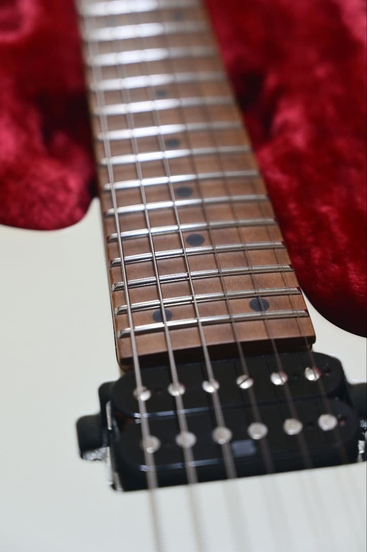 【美品】Ibanez az2402 エレキギター ホワイト （鬼武者）