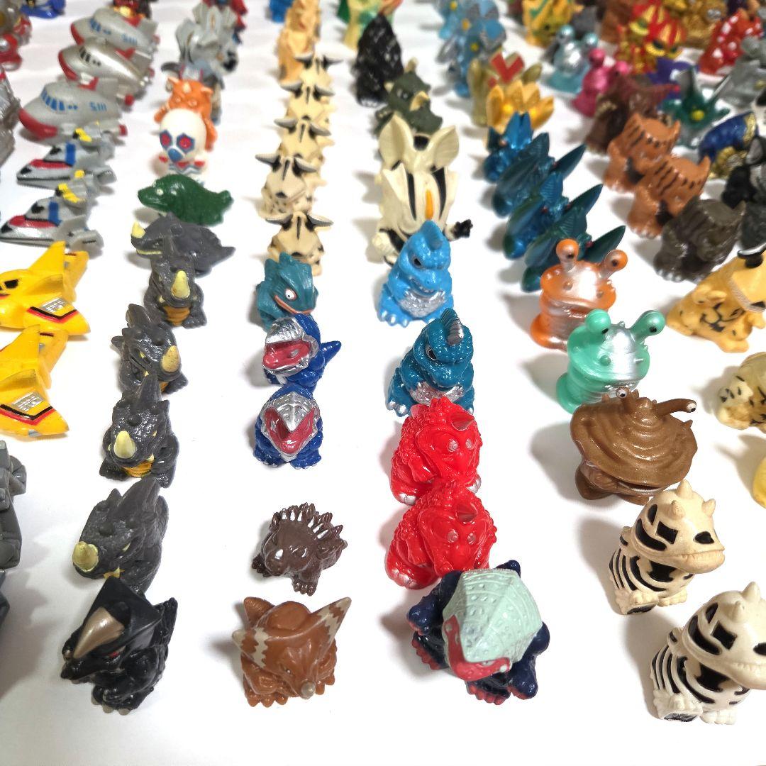 d*3様 ウルトラマン 　 怪獣フェギュア　ソフビ　指人形　大小309体　まとめ