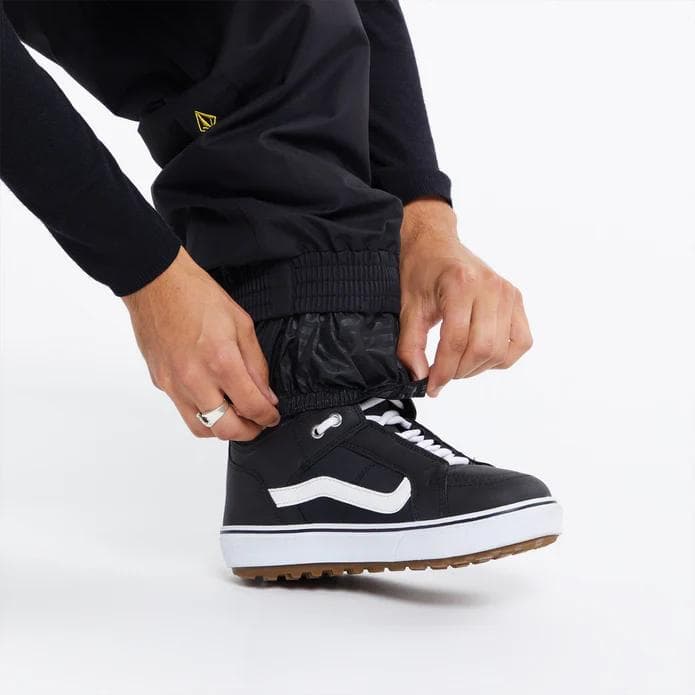 1852【新品タグ付き】ボルコム　スノボウェア　パンツ　メンズ　ブラック