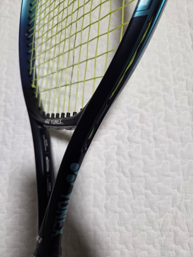 ヨネックス　イーゾーン100L G2