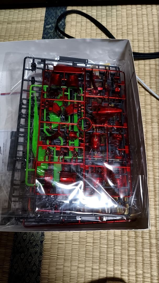 RG サザビー　メカニカルコアメッキ　ファンネルエフェクト付き