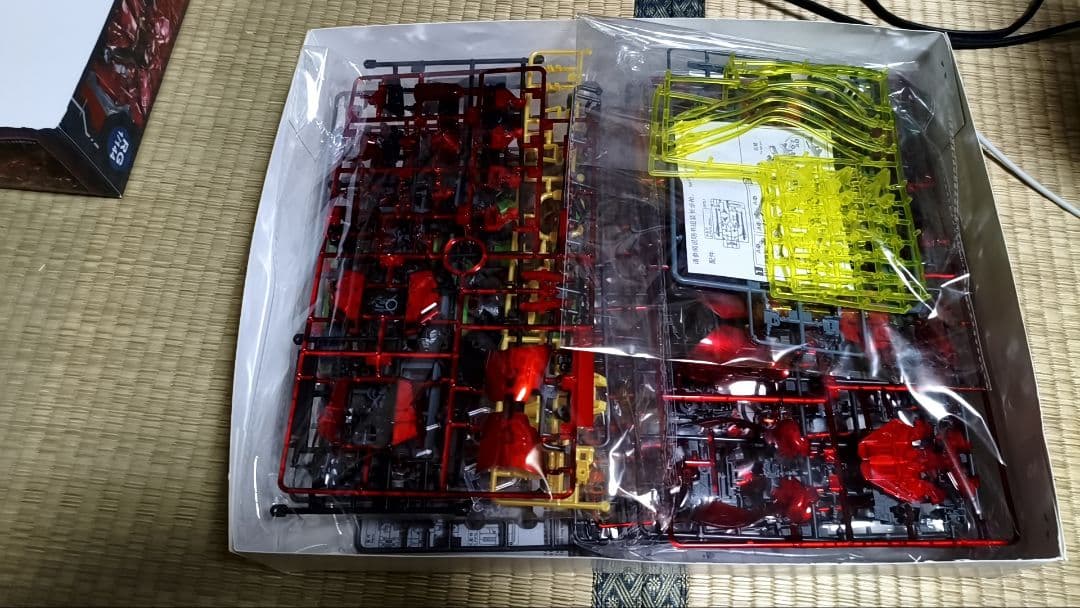 RG サザビー　メカニカルコアメッキ　ファンネルエフェクト付き