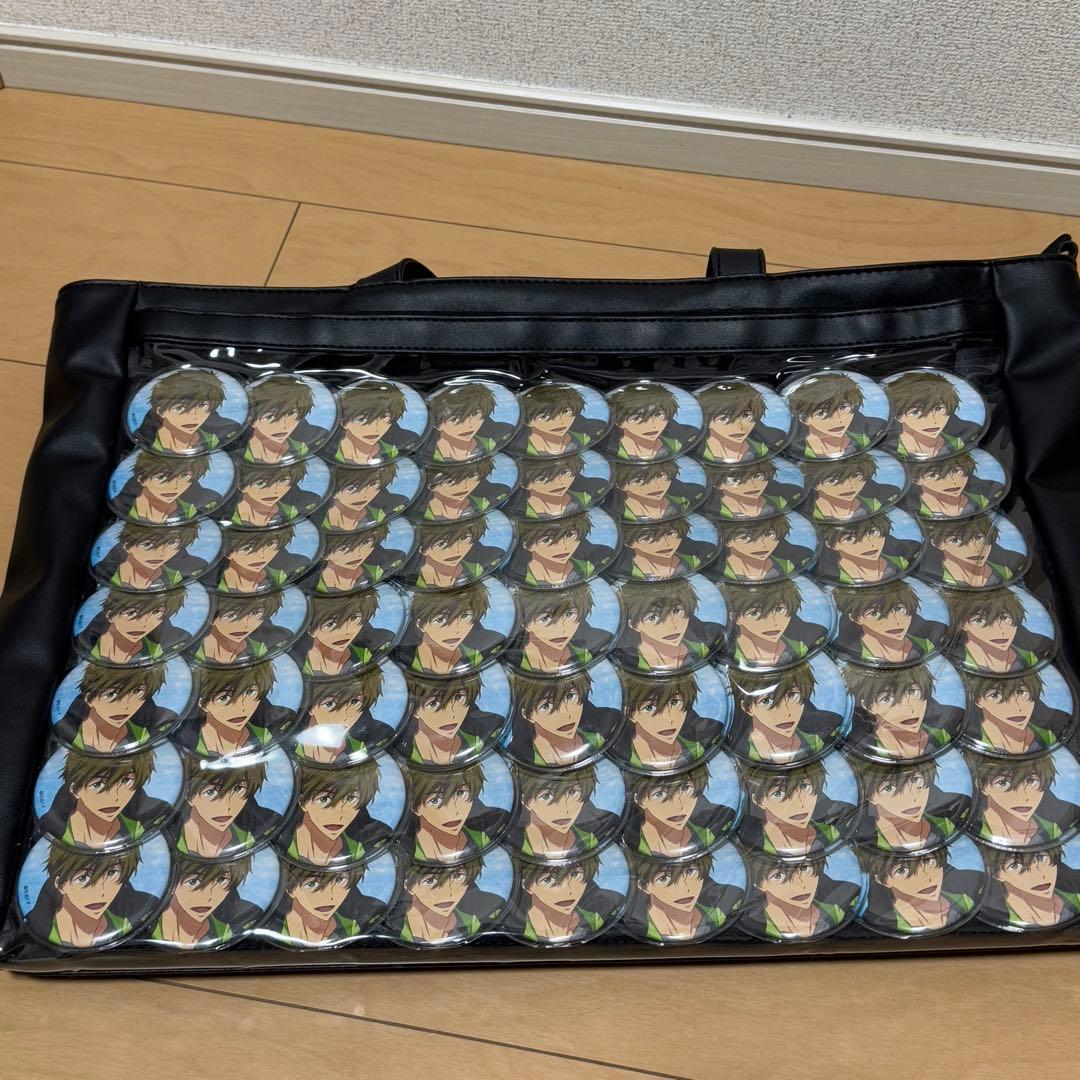 ピンズ・ピンバッジ・缶バッジ kuromi