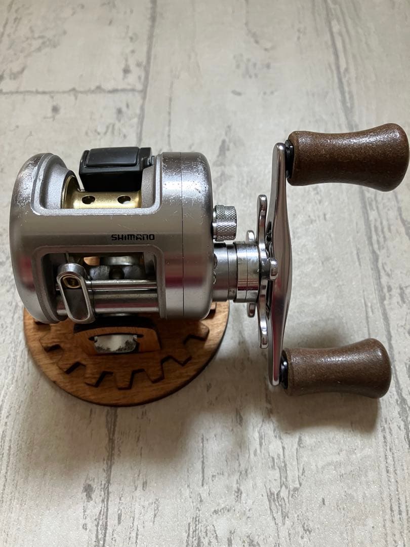 シマノ　カルカッタ51XT &05カルカッタ51 2台セット