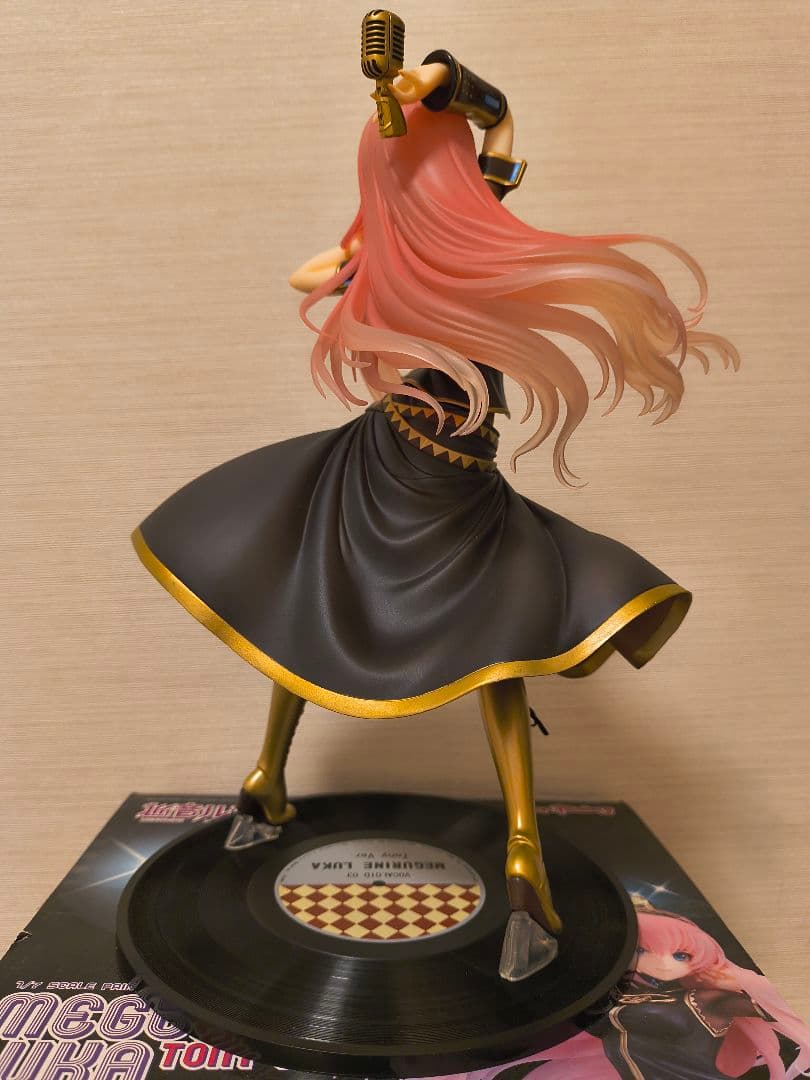 巡音ルカ MEGURINE LUKA TONY VER. フィギュア