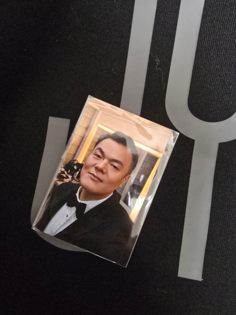 JYP Happy Hour ビッグシルエットパーカー トレカ付き