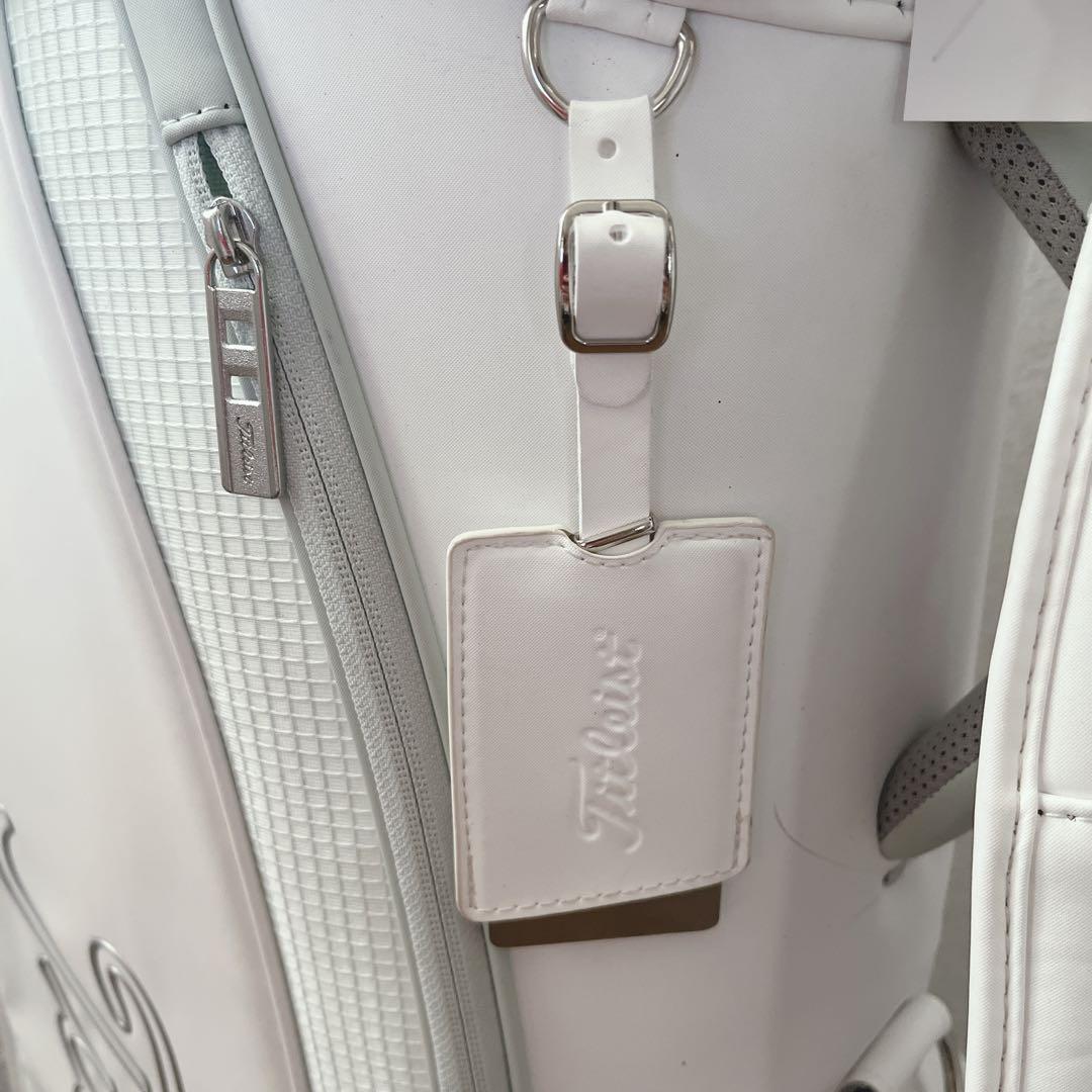 K075 美品！Titleist レディースキャディバッグ 8.5型 軽量