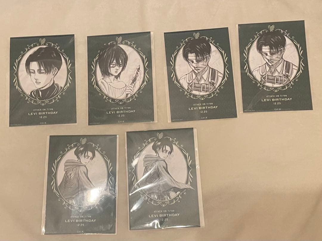 『進撃の巨人』リヴァイ ホログラムビッグ缶バッジ 購入特典付き