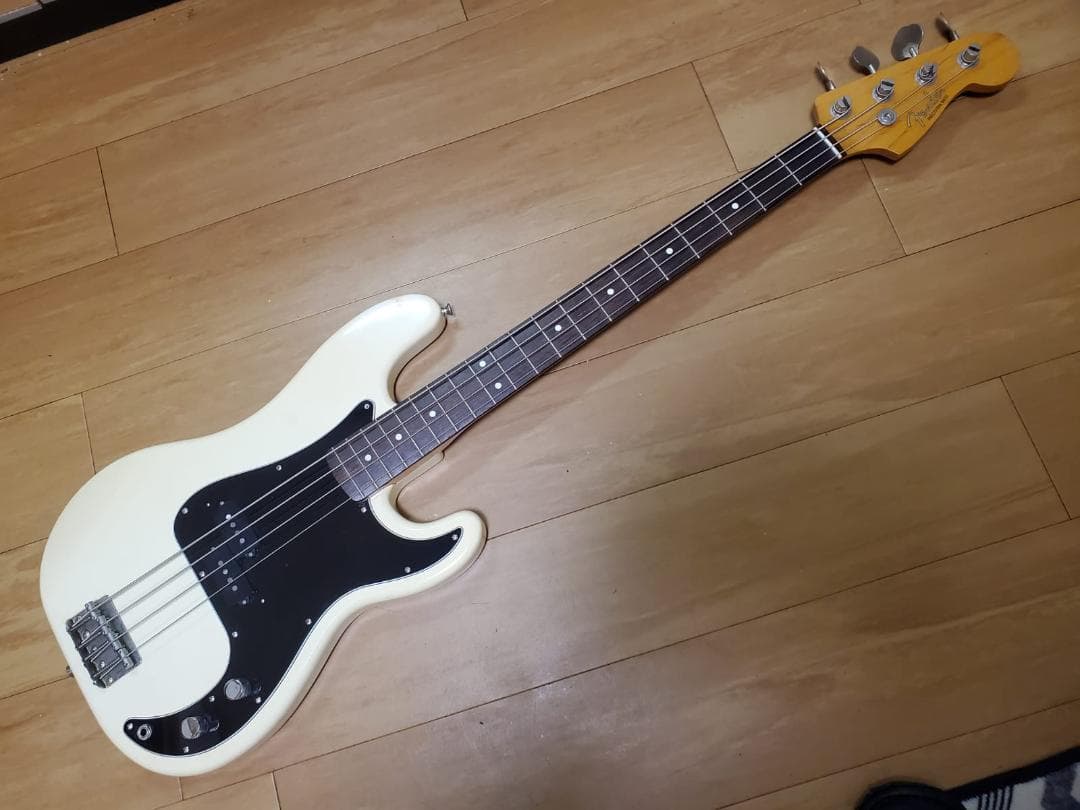 ベース Fender Precision Japan PB62-53 Vintage