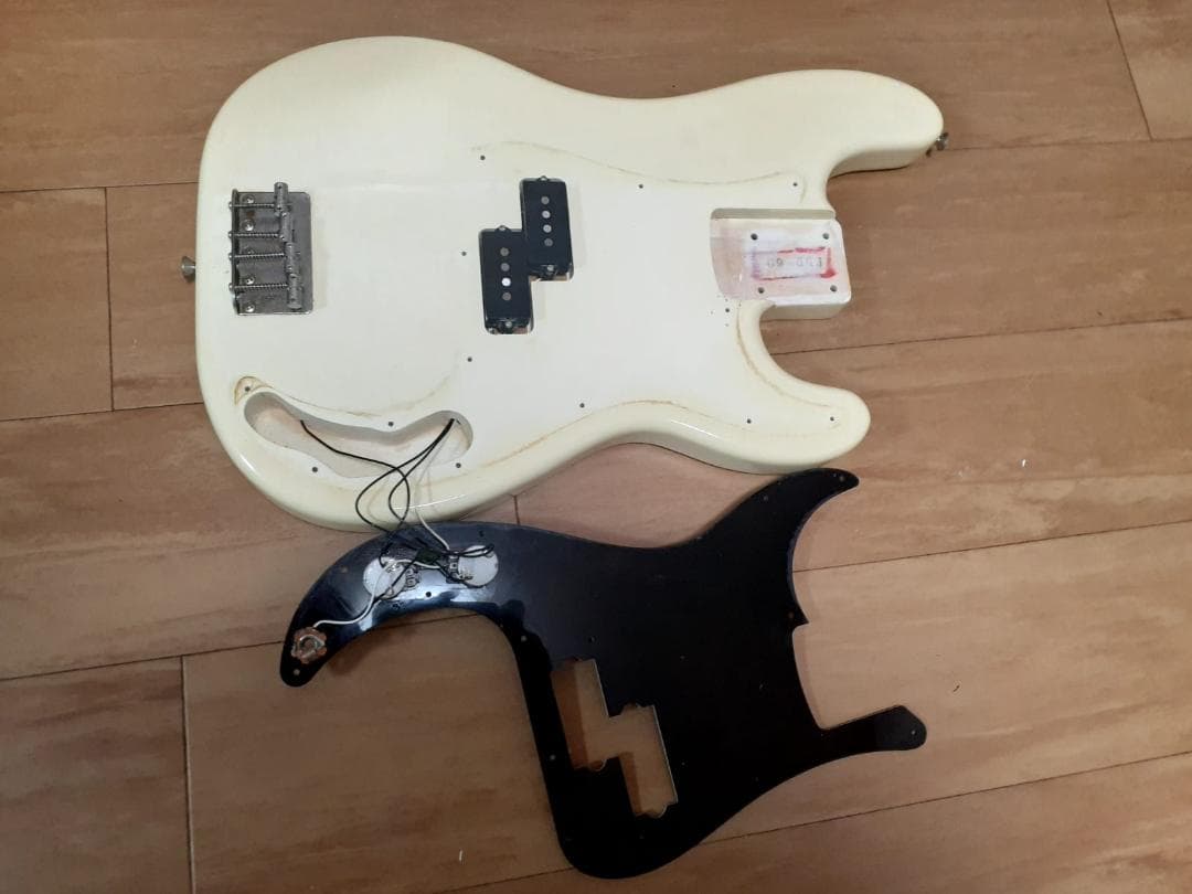 ベース Fender Precision Japan PB62-53 Vintage