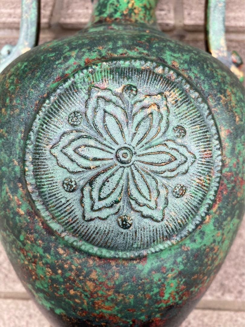 昭和レトロ&アンティーク・3華紋.2蛇・銅製壺・華瓶!