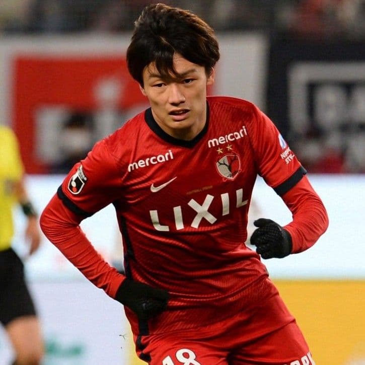 【匿名配送】【入手困難】鹿島アントラーズ　ユニホーム　赤　紺　AYASE　18