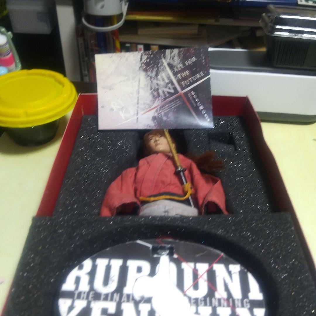 緋村剣心(佐藤健)と着物女性フィギュア1/6２体セット箱有り