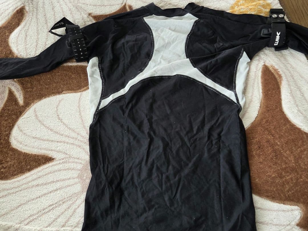 ZETT KAATS加圧トレーニング用シャツ