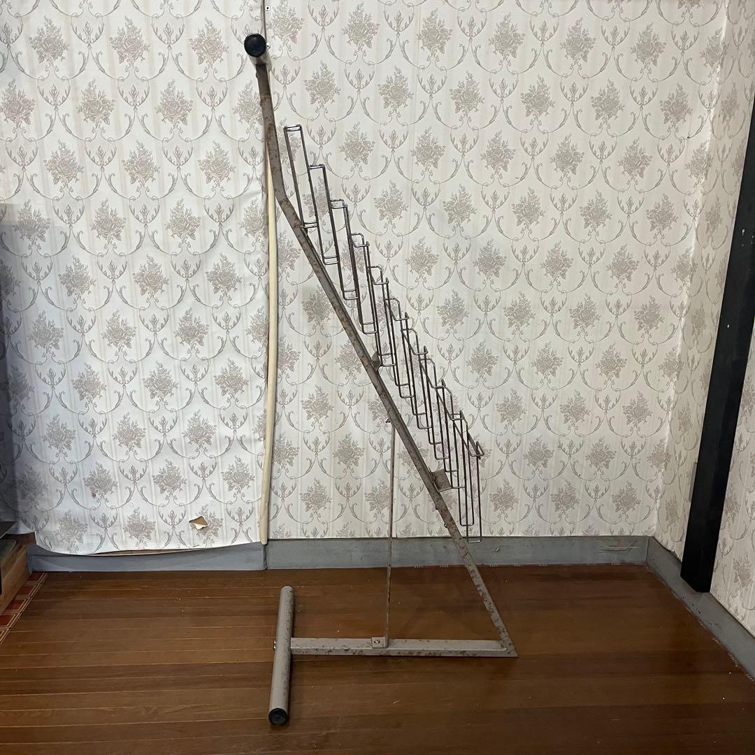 【アンティーク】アイアン スチール パンフレットラック カタログスタンド 古道具