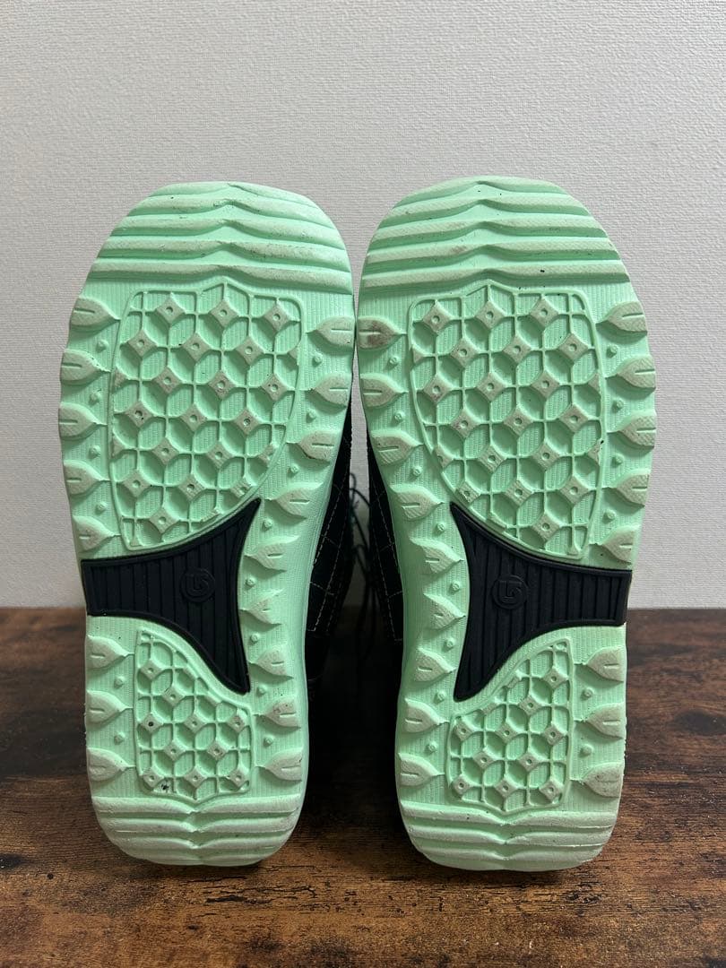 BURTON スノーボードブーツ 24cm ケース付き