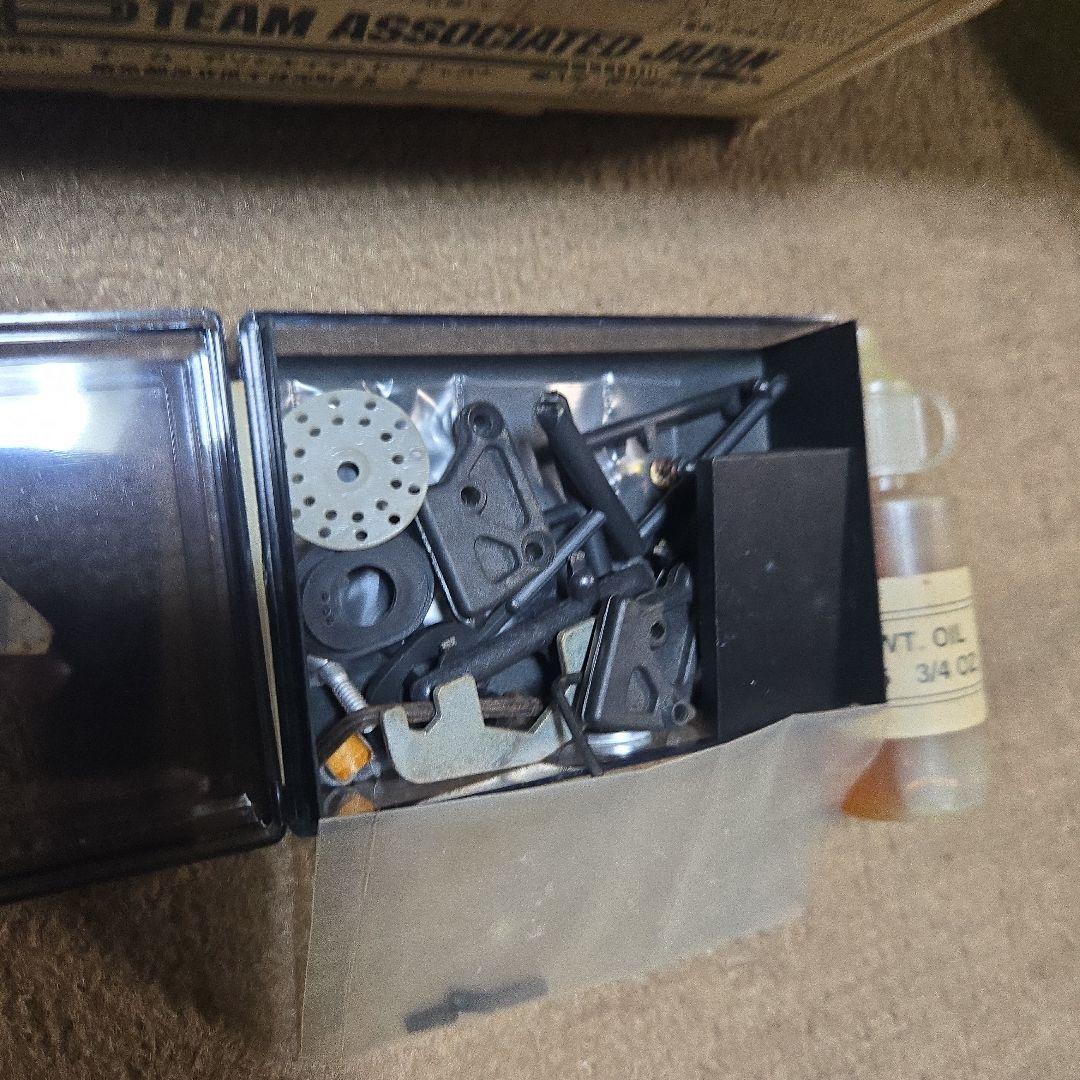 ジャンク中古アソシ製RCー１２LCspecial 12/1ラジコンシャーシキット