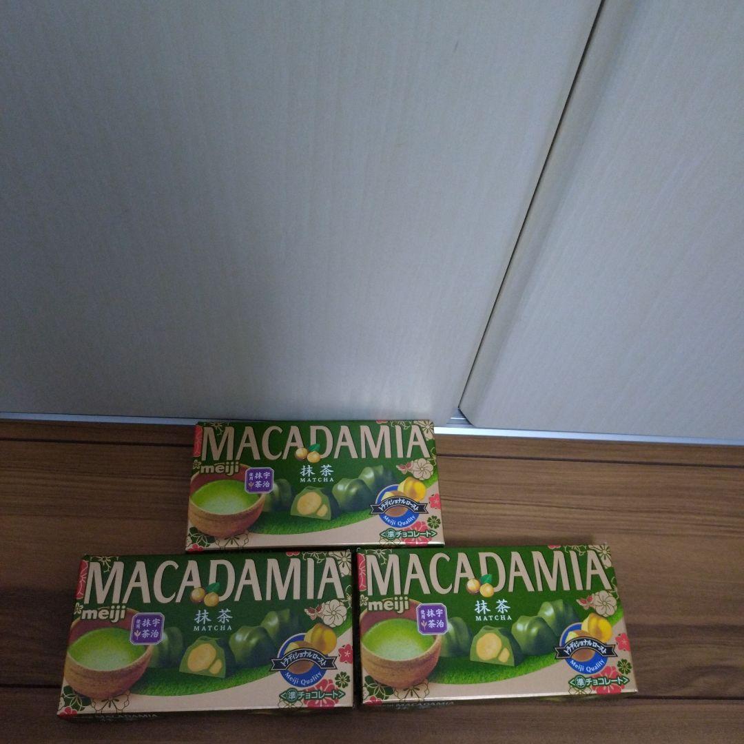 チョコレート＆スナック菓子＆カップラーメン詰め合わせ