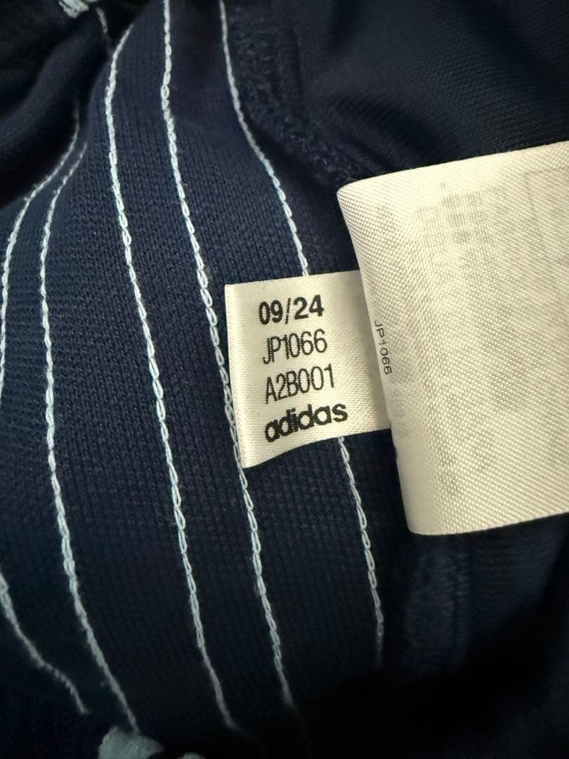 adidas バギーフィット ファイヤーバードトラックパンツ