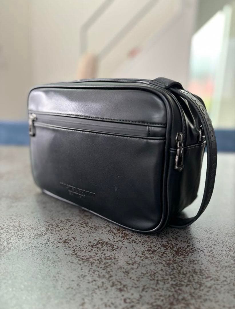 【新品】マスターバニー ラウンドポーチ