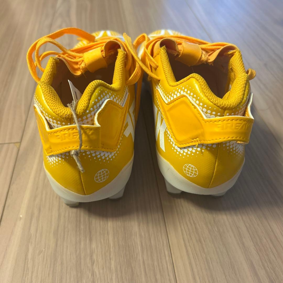 ADIDAS Freak22 (アディダス アメリカンフットボール用スパイク)