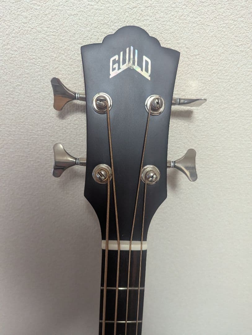 京都市内手渡し希望。GUILD アコースティックベース 4弦