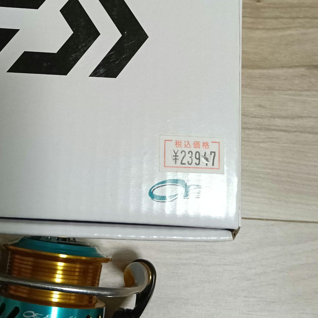 ダイワ　エメラルダス MX 2508PE-H スピニングリール