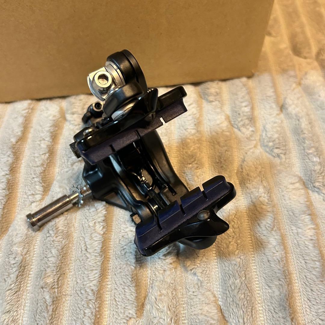 ②Shimano BR-R8100 ブレーキ前後セット 黒