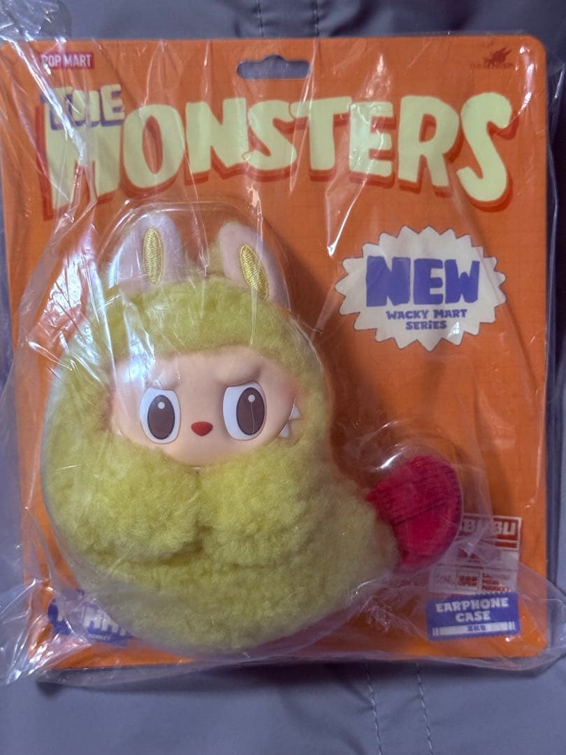ぬいぐるみ LABUBU WACKY MART TEMPURA EARPHONE CASE