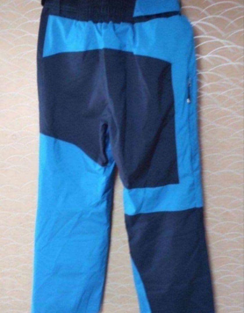 a 新品タグ付き Phenix フェニックス 上下組み合わせ。