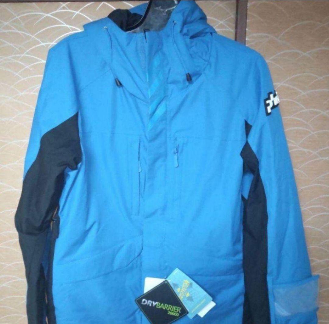 a 新品タグ付き Phenix フェニックス 上下組み合わせ。