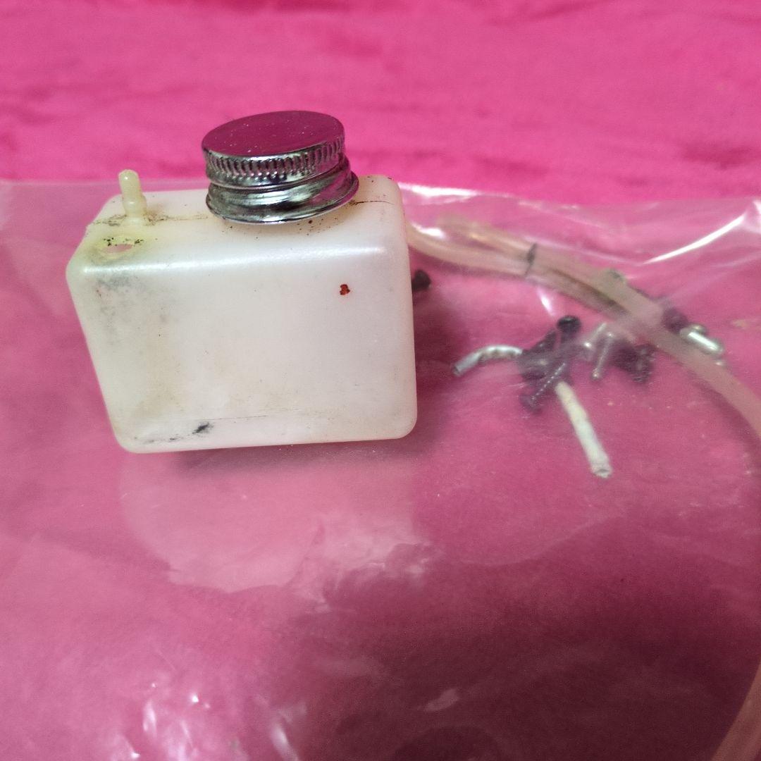 京商　古いエンジンバギー　ラジコン　ジャンク品