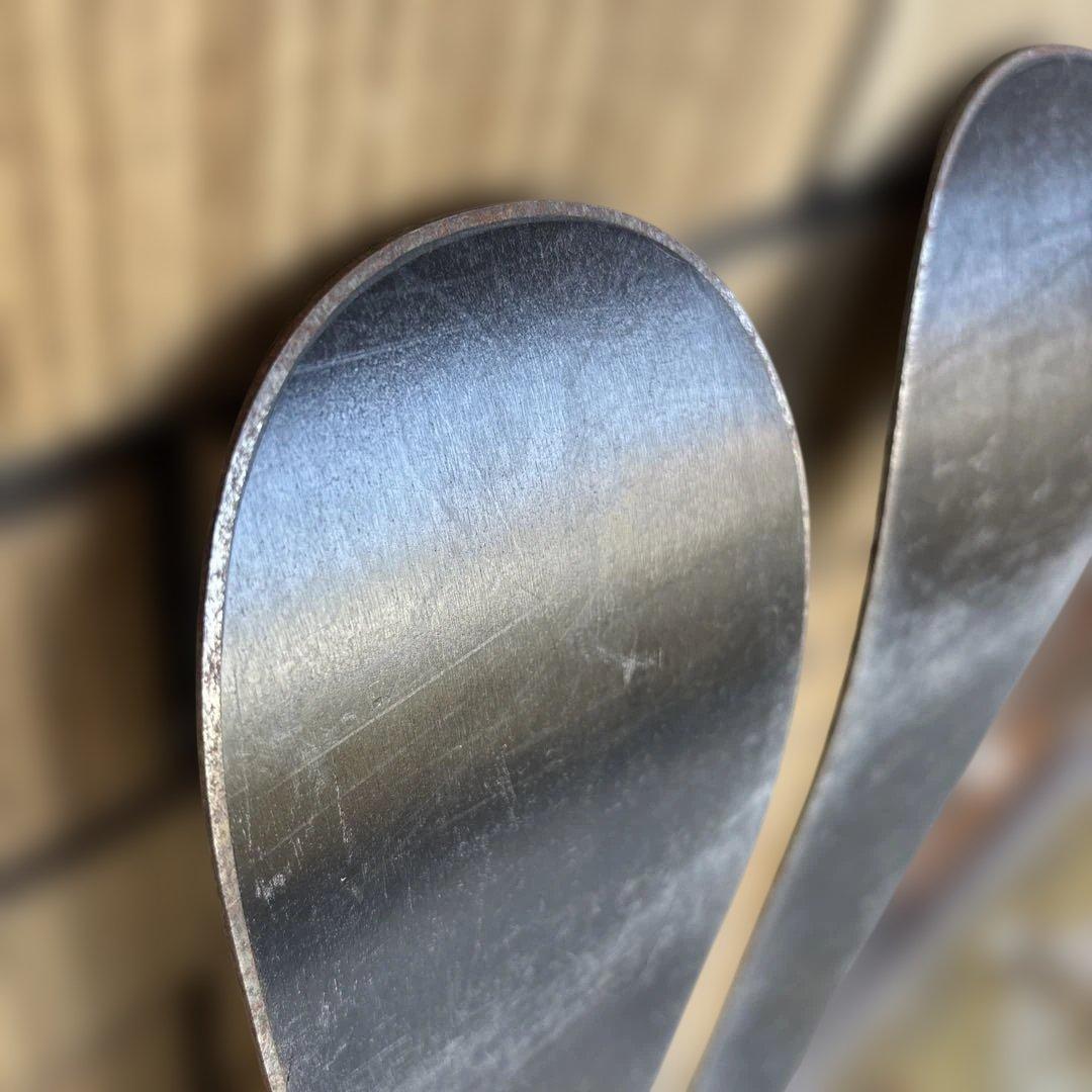 子供用スキー板とブーツのセット