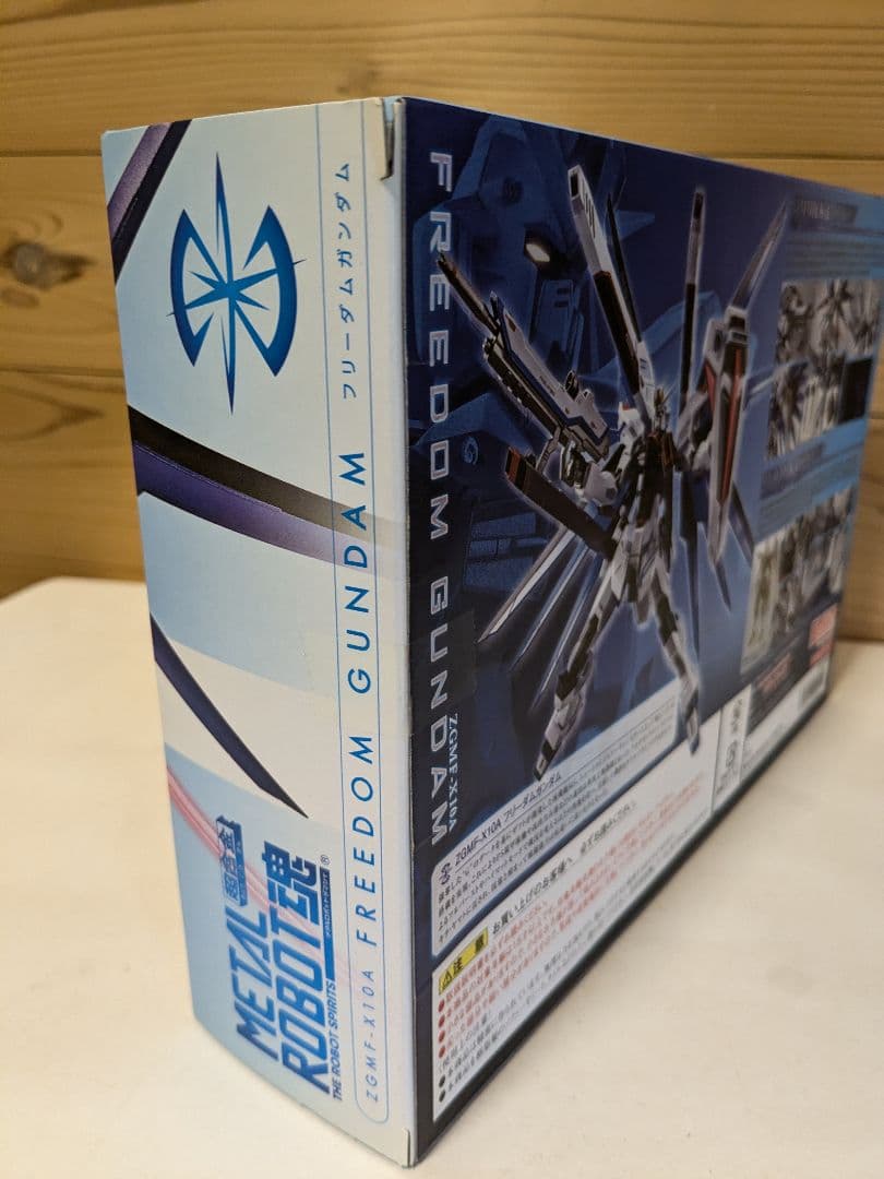【未開封】BANDAI L ROBOT魂 フリーダムガンダム