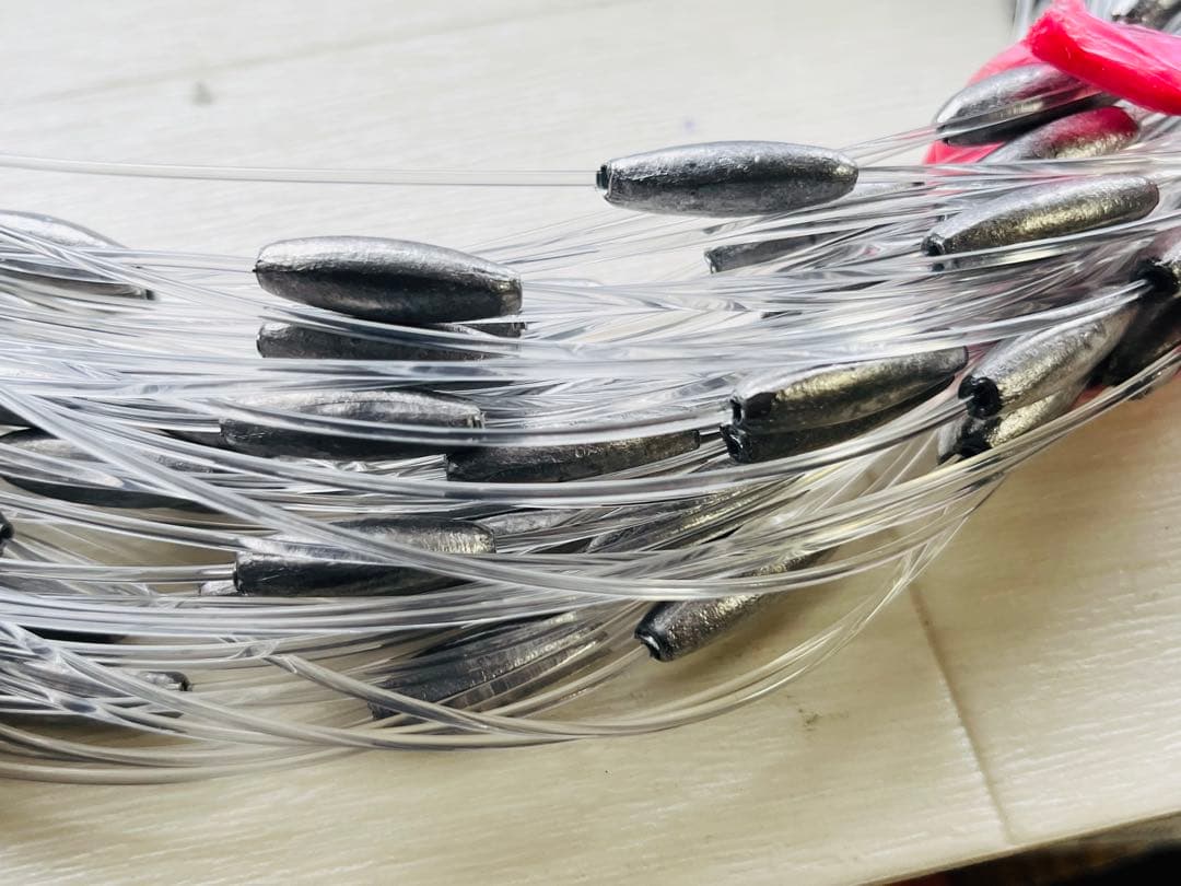 ビシ鉛 60ｍ 2匁300個間隔20cm強力ナイロン80号2.43kg