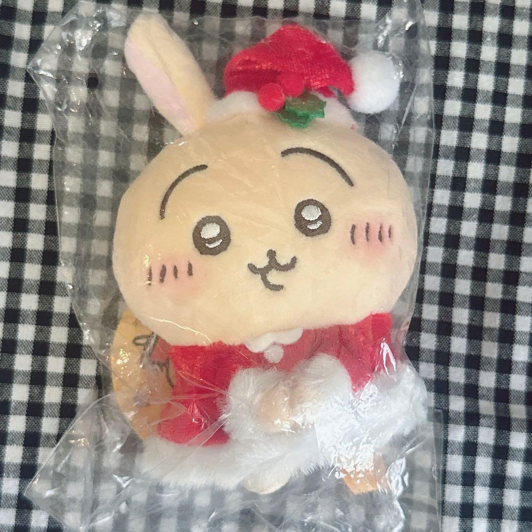 ちいかわ　サンタさんだ！持ちますマスコット　うさぎ