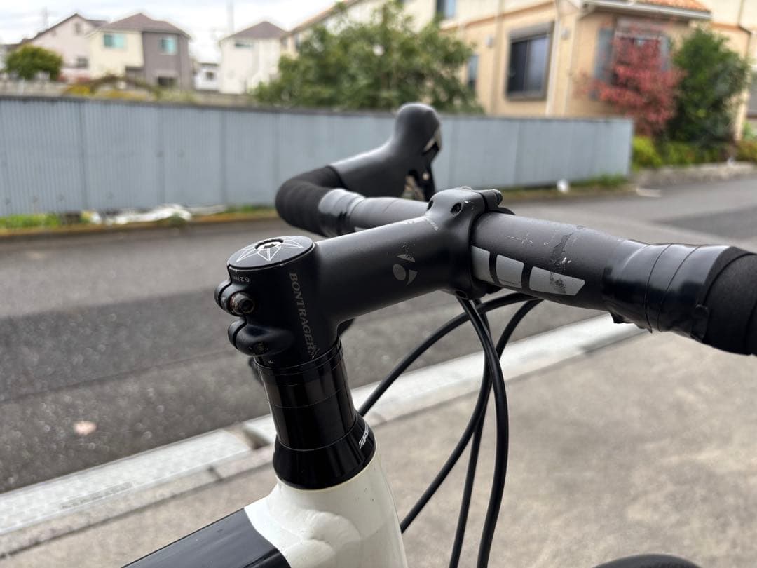 Trek 1.1 2014-16モデル　ロードバイク本体 54