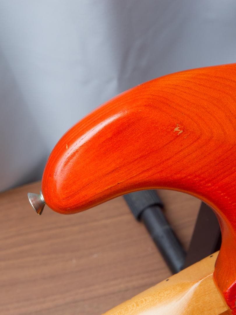 フェルナンデス ストラトキャスターモデル 石ロゴ期　セイモアピックアップ搭載