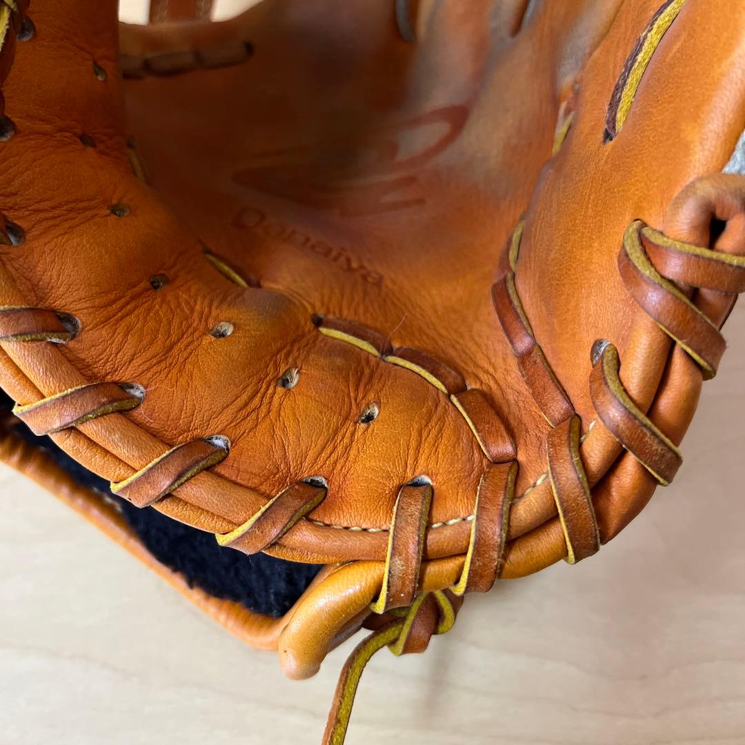 ドナイヤ山田哲人軟式グローブ