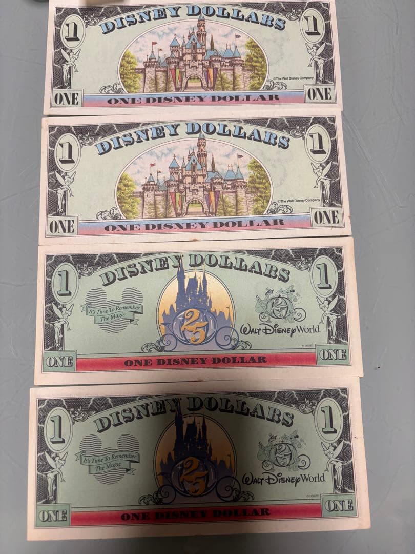 Disney Dollar ディズニー