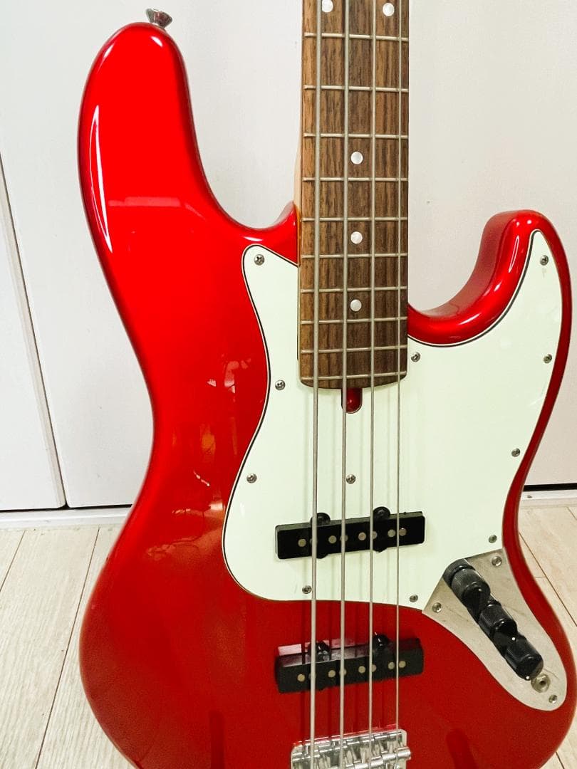 初期ゴールドロゴ バッカス ユニバースシリーズ ジャズベースタイプベースギター