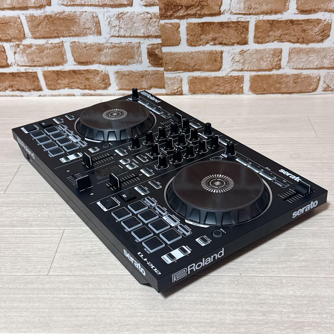 Roland DJコントローラー　DJ-202 Serato DJ ローランド