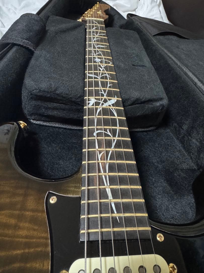 momose モモセMC-SE MF'18/MG BK-B世界限定3本 ストラト